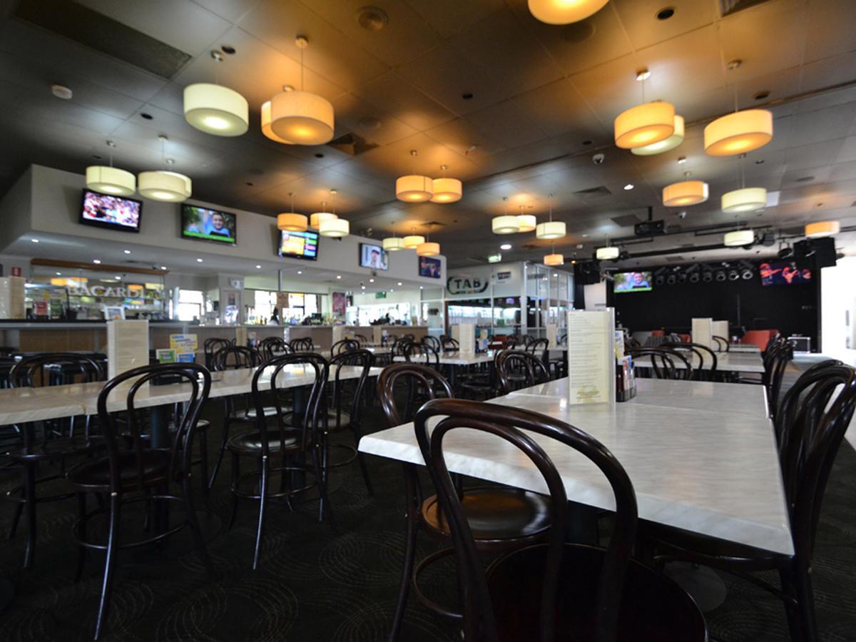 The Oaks Hotel Motel Albion Park エクステリア 写真