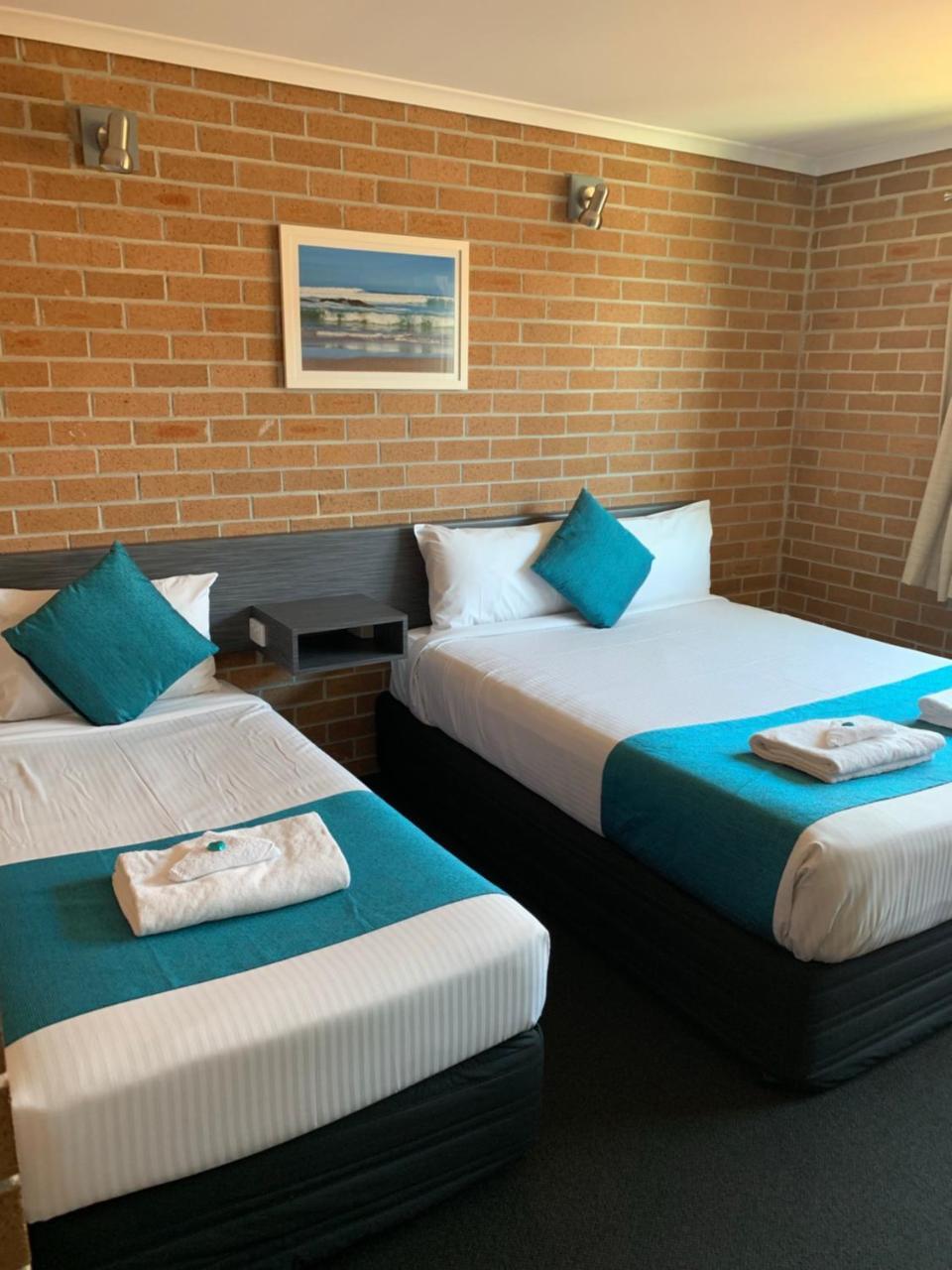 The Oaks Hotel Motel Albion Park エクステリア 写真